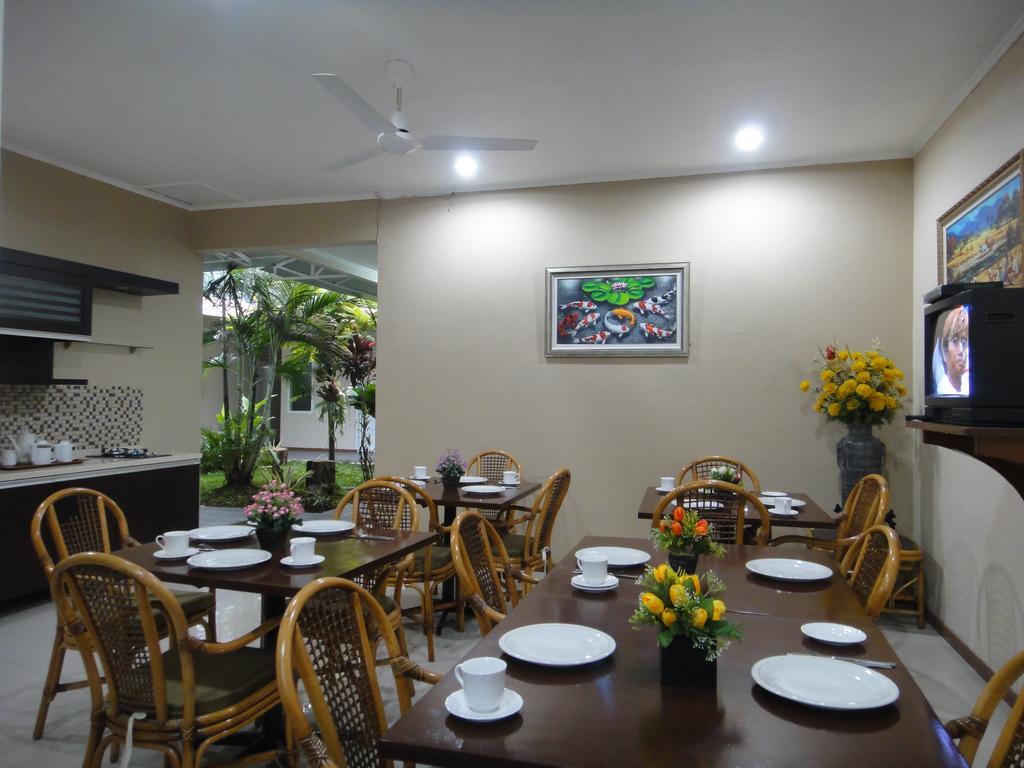 Gondia Guesthouse Yakarta Exterior foto