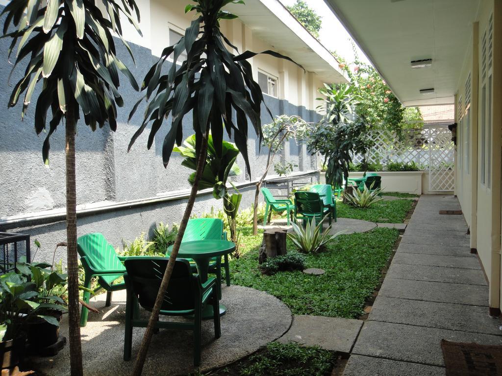 Gondia Guesthouse Yakarta Exterior foto