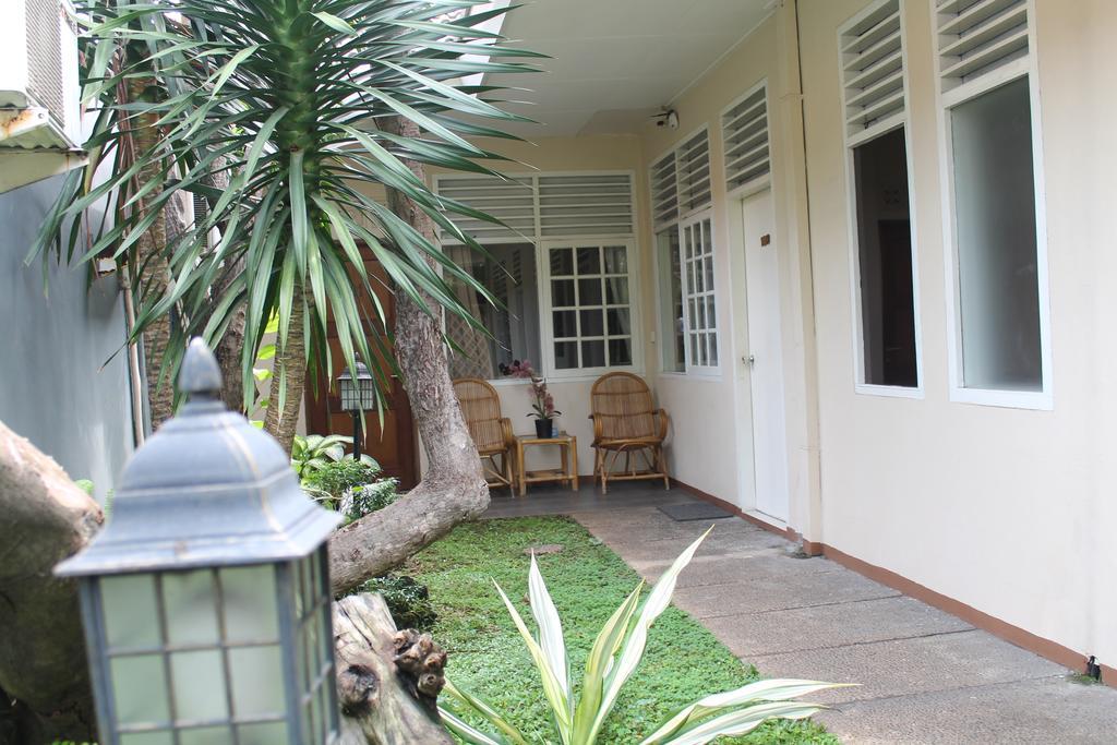 Gondia Guesthouse Yakarta Exterior foto