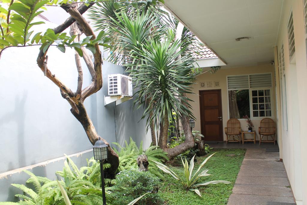 Gondia Guesthouse Yakarta Exterior foto