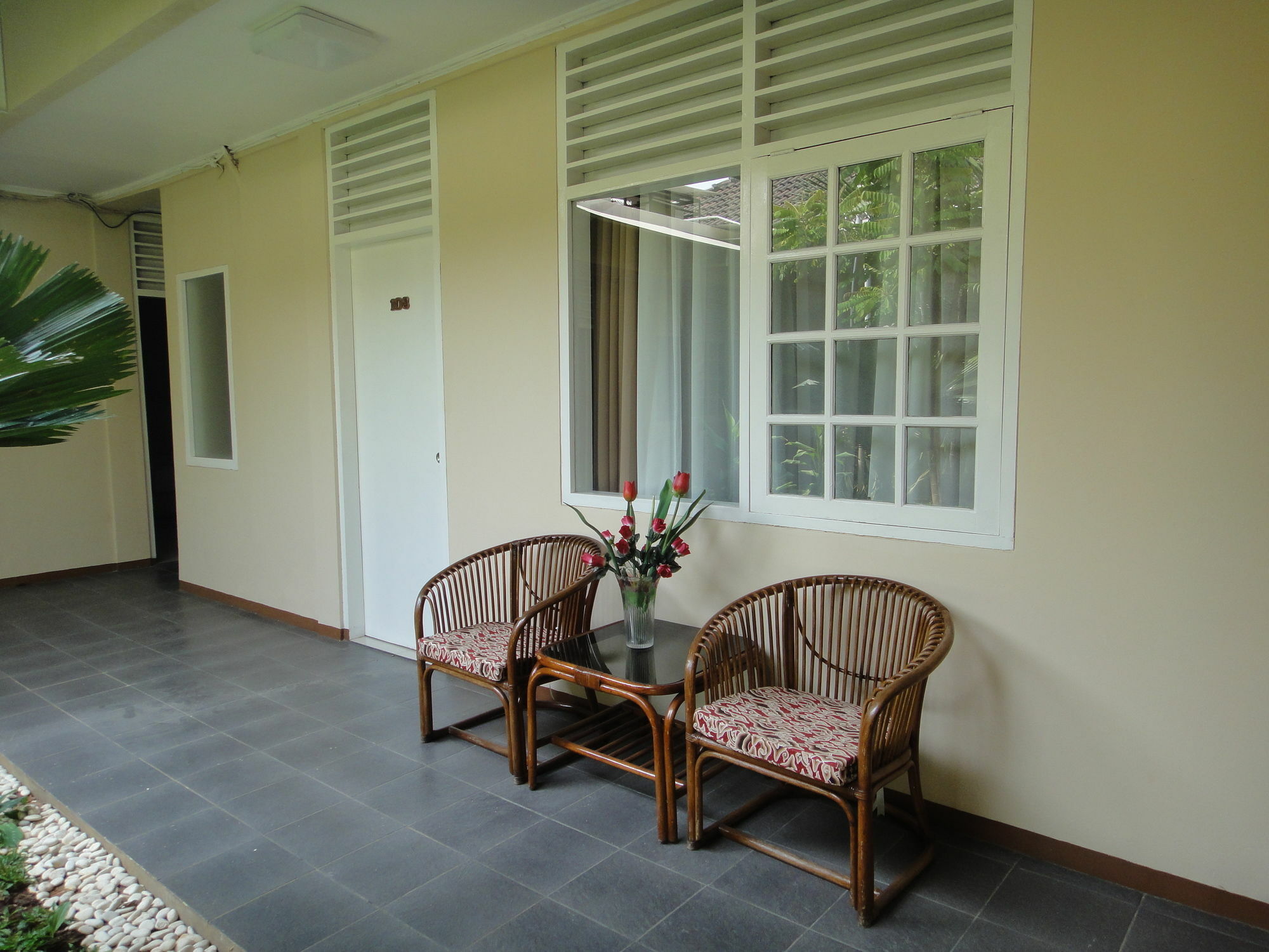 Gondia Guesthouse Yakarta Exterior foto
